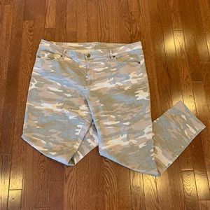 LOFT Camo Skinny Jeans